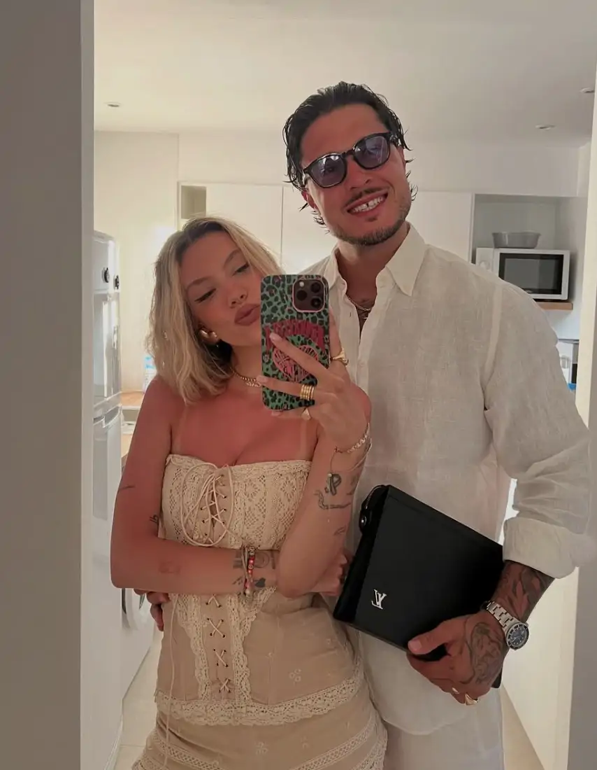 Las vacaciones en Ibiza de Alejandra Rubio y Carlo Costanzia.