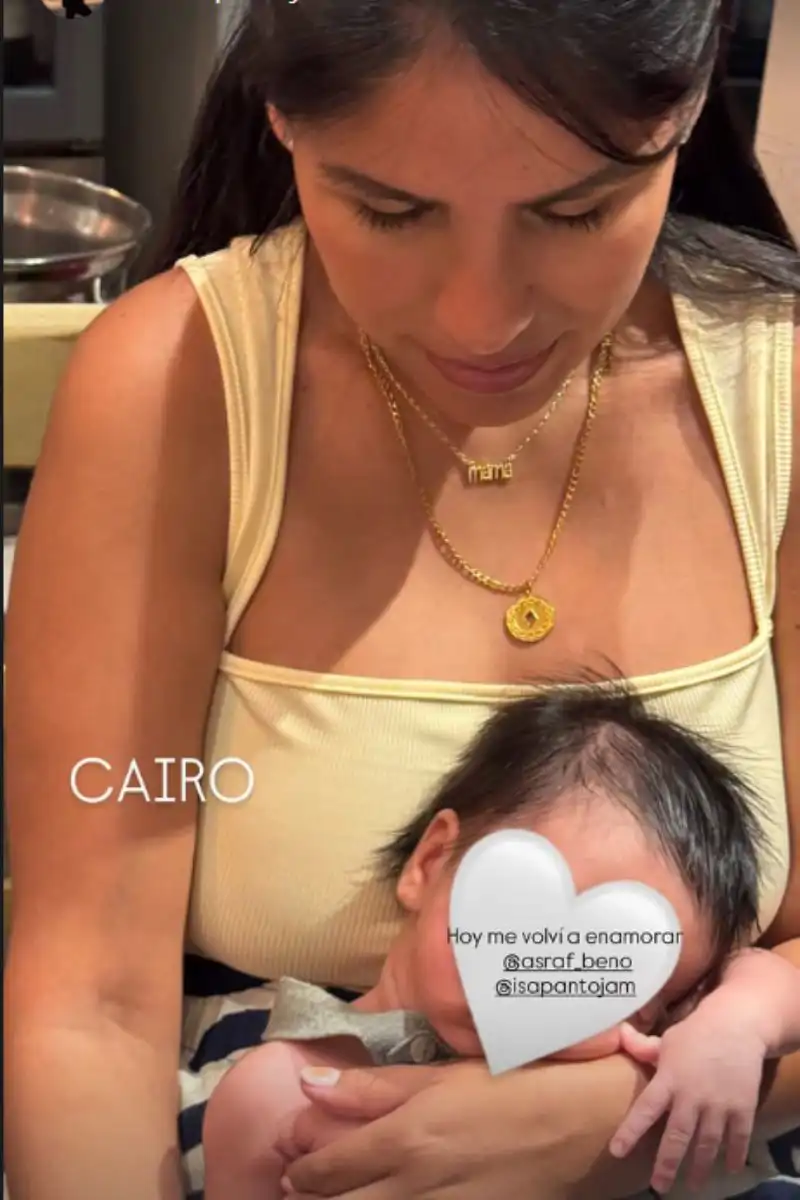 Isa Pantoja con su hijo, Cairo