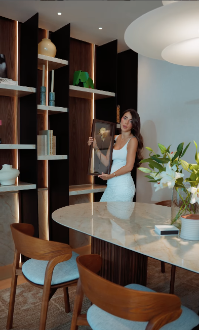 Violeta Mangriñán enseña su nueva mansión en Madrid: de estilo nórdico y piscina infinita