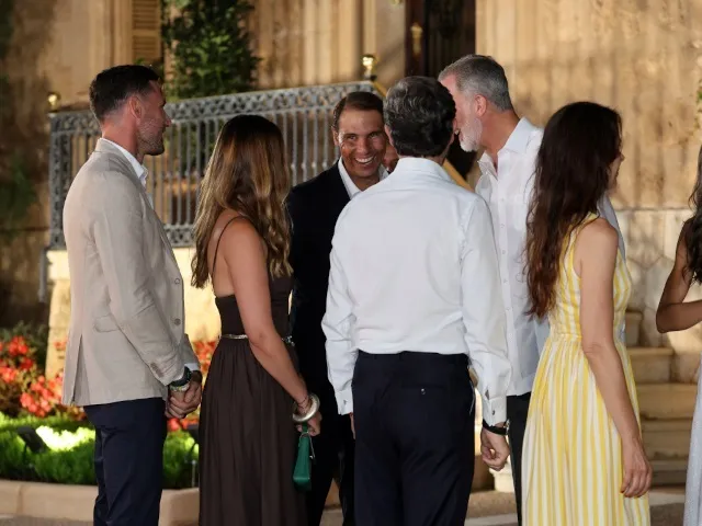 Los reyes Felipe VI y Letizia ofrecen la tradicional recepción a las autoridades de Baleares en Marivent