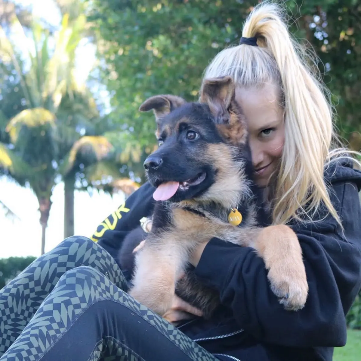 Kournikova con su perro