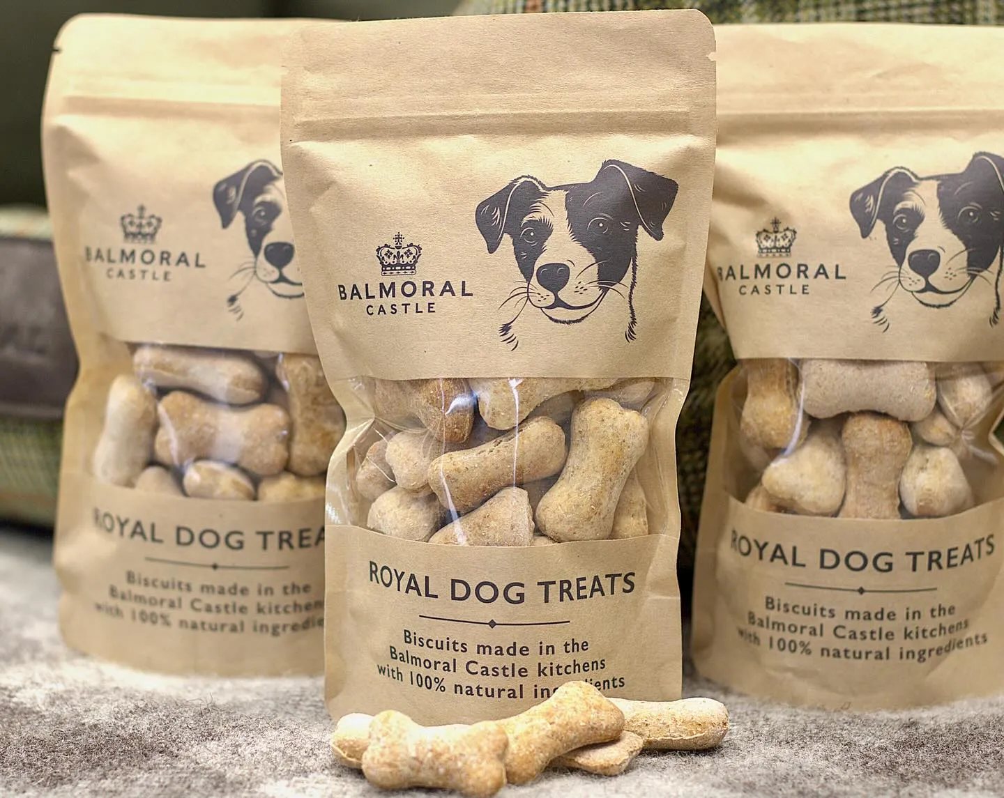 Las galletas para perros que vende Carlos de Inglaterra.