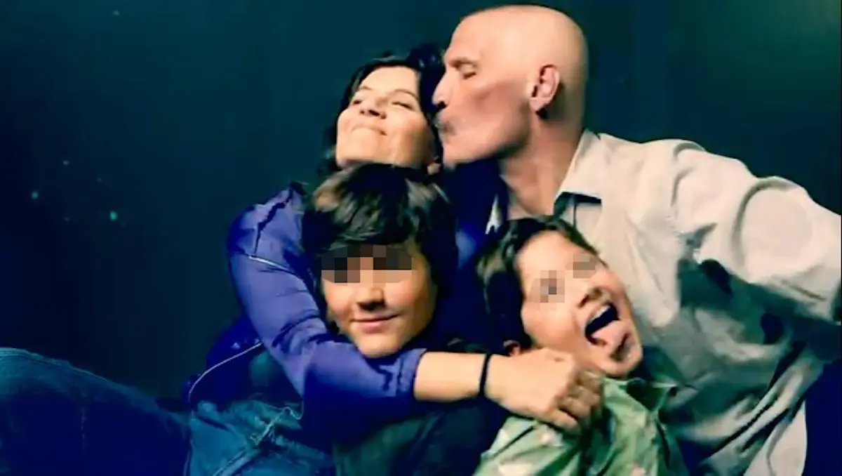 Sergio Peris-Mencheta con su familia 2