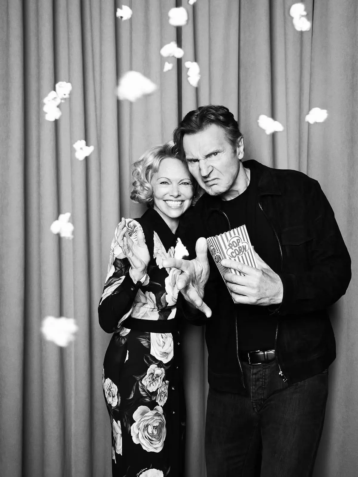 Liam Neeson y Pamela Anderson 5
