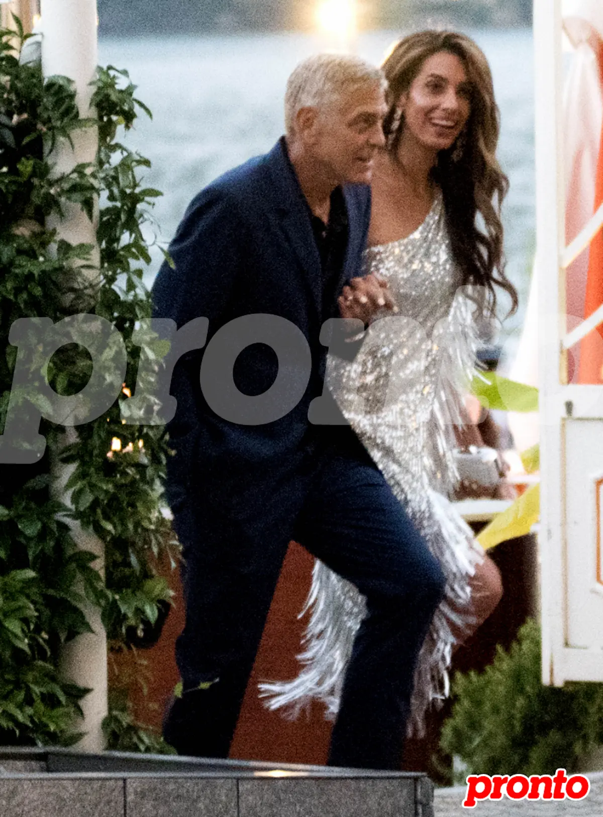 George y Amal Clooney muy sonrientes
