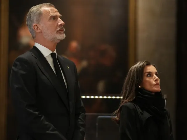 Letizia y Felipe de funeral