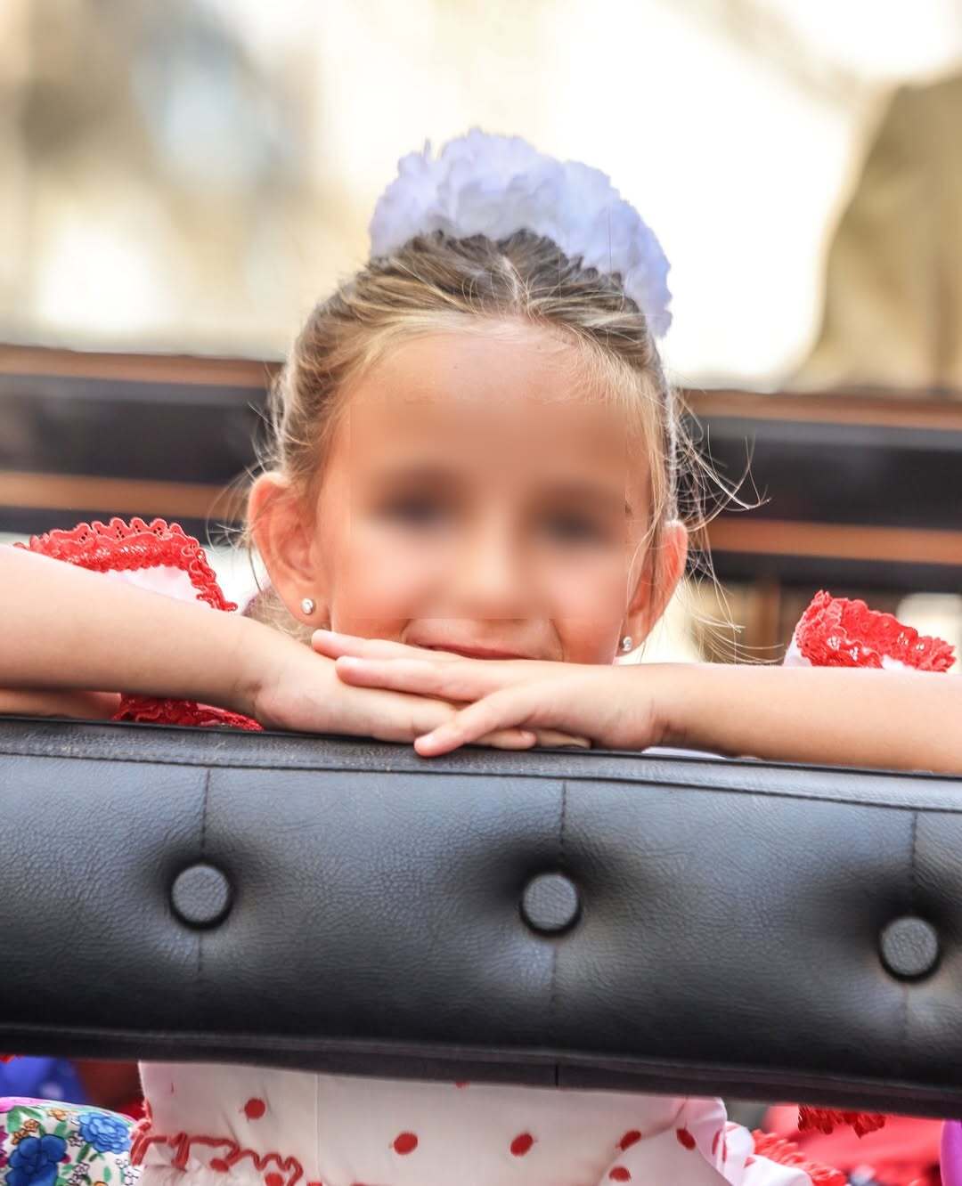 Toñi Moreno y su hija Lola, guapísimas vestidas iguales con traje de flamenca