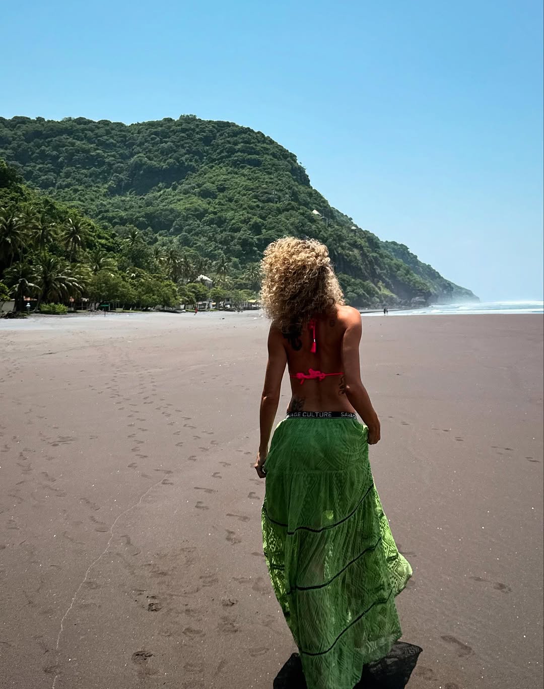 Sheila Casas deslumbra en biquini con sus fotos más espectaculares tras la ruptura con Escassi