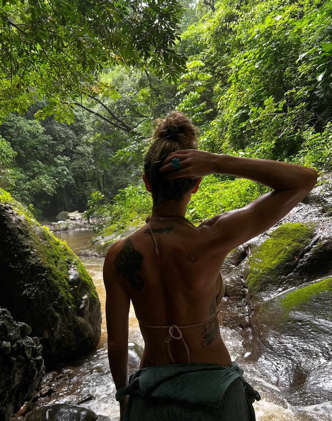 Sheila Casas deslumbra en biquini con sus fotos más espectaculares tras la ruptura con Escassi