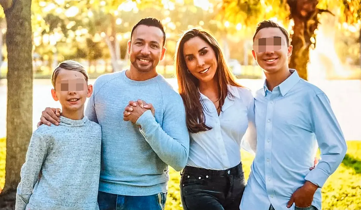 Howie de los Back Street Boys con su familia.