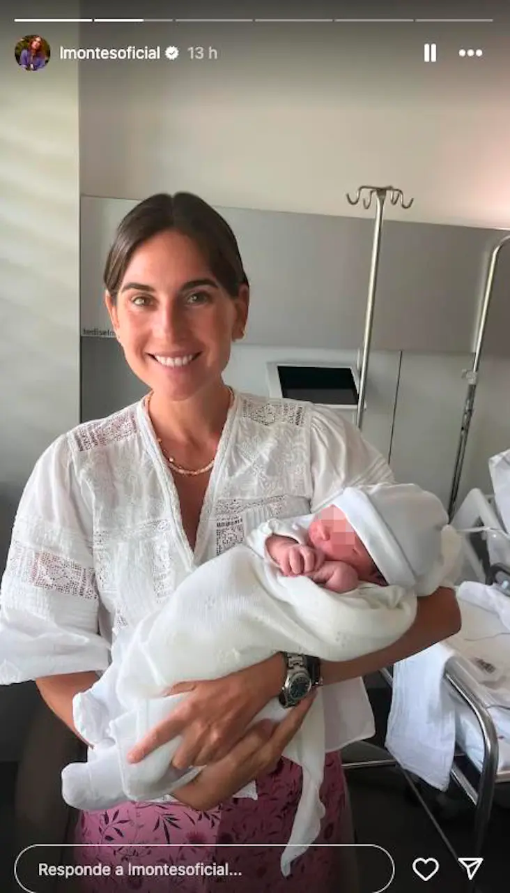 Lourdes Montes con su el bebé de su hermana, Sibi.