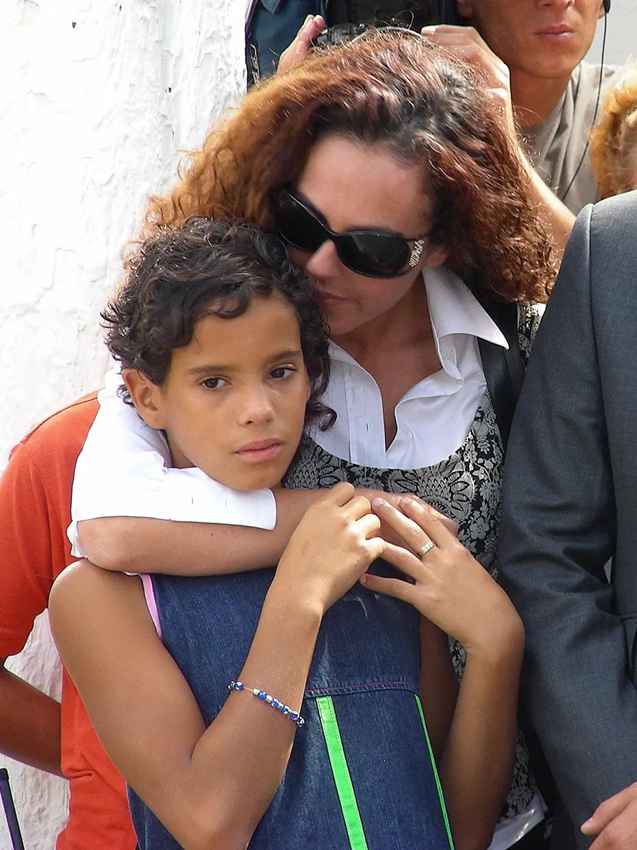 Rocío Carrasco y Gloria Camila pequeña