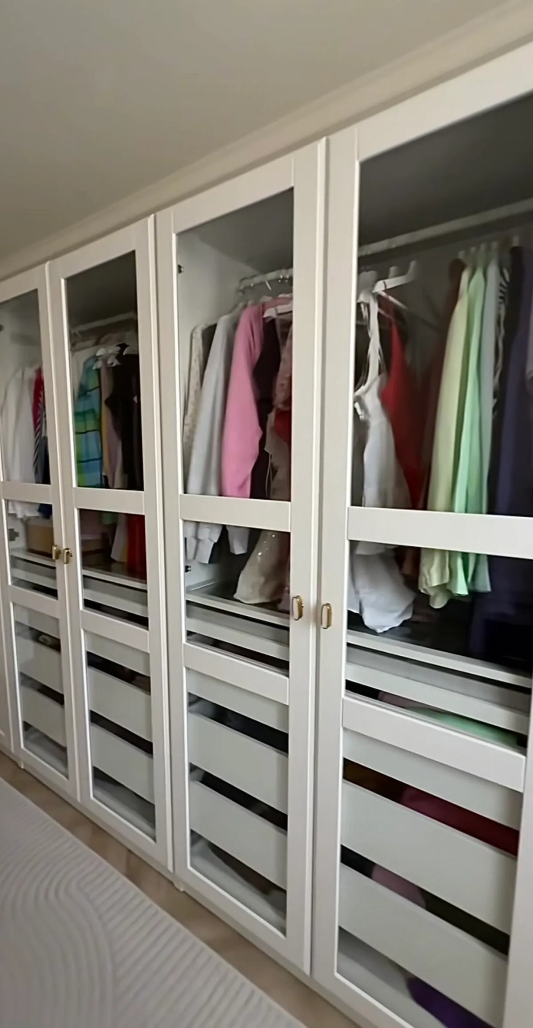 El vestidor de Adara