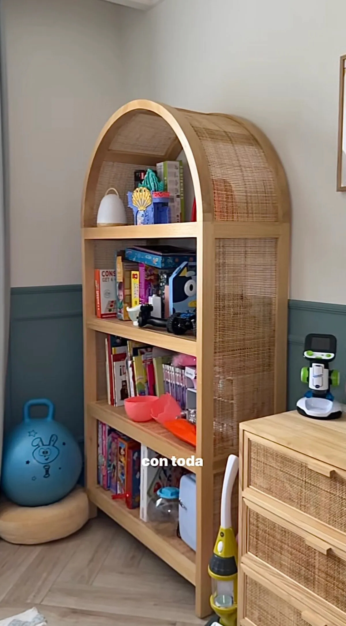 Dormitorio de Martín, el hijo de Adara