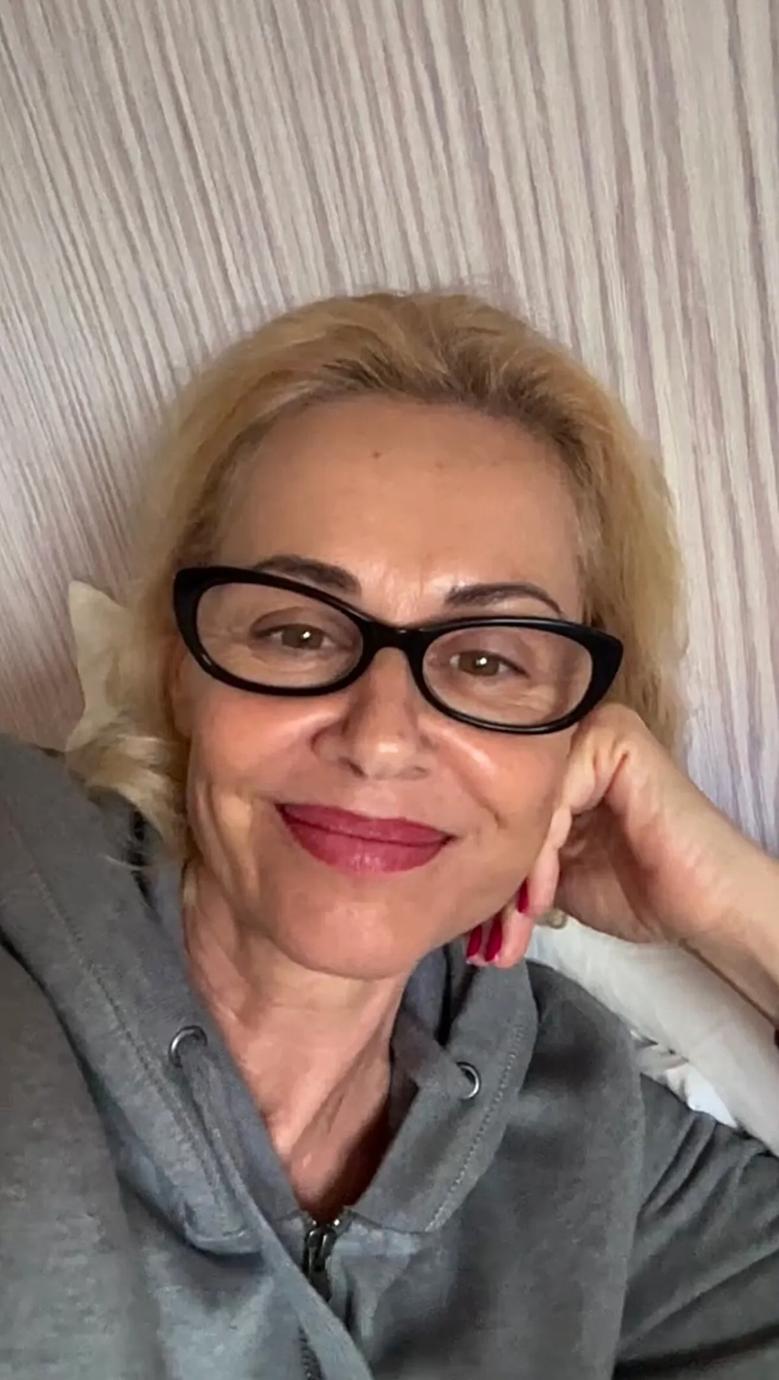 Redes sociales de Esther Arroyo