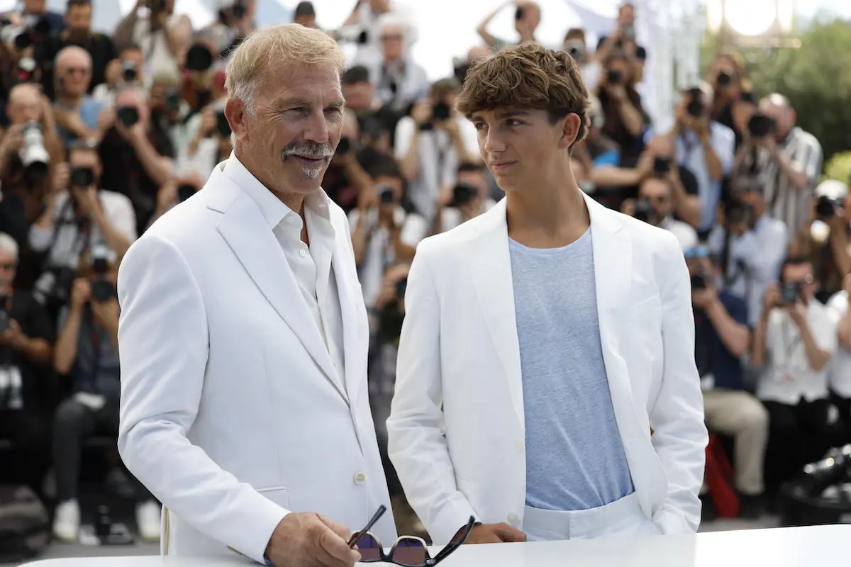 Kevin Costner y su hijo Hayes Costner