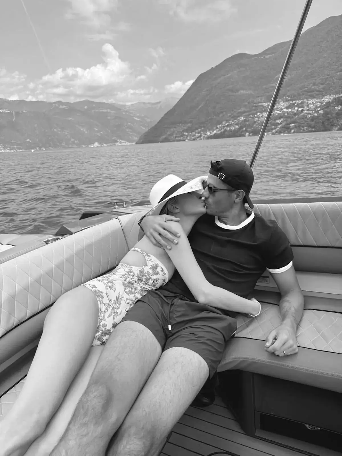 Álvaro Morata y Alice Campello beso