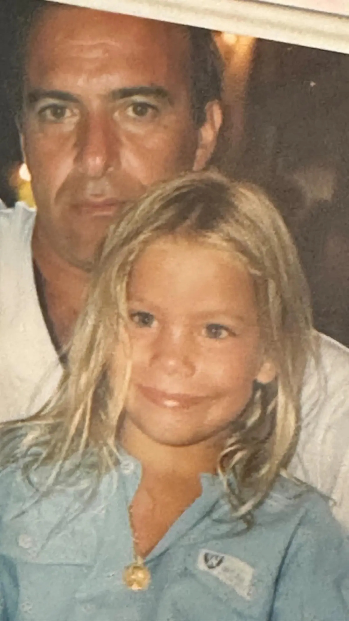 Carla Goyanes con su padre