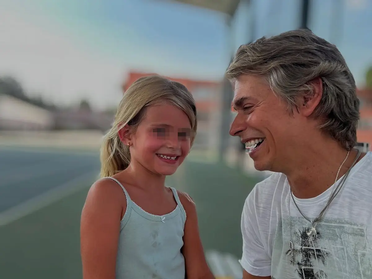 Carlos Baute con su hija