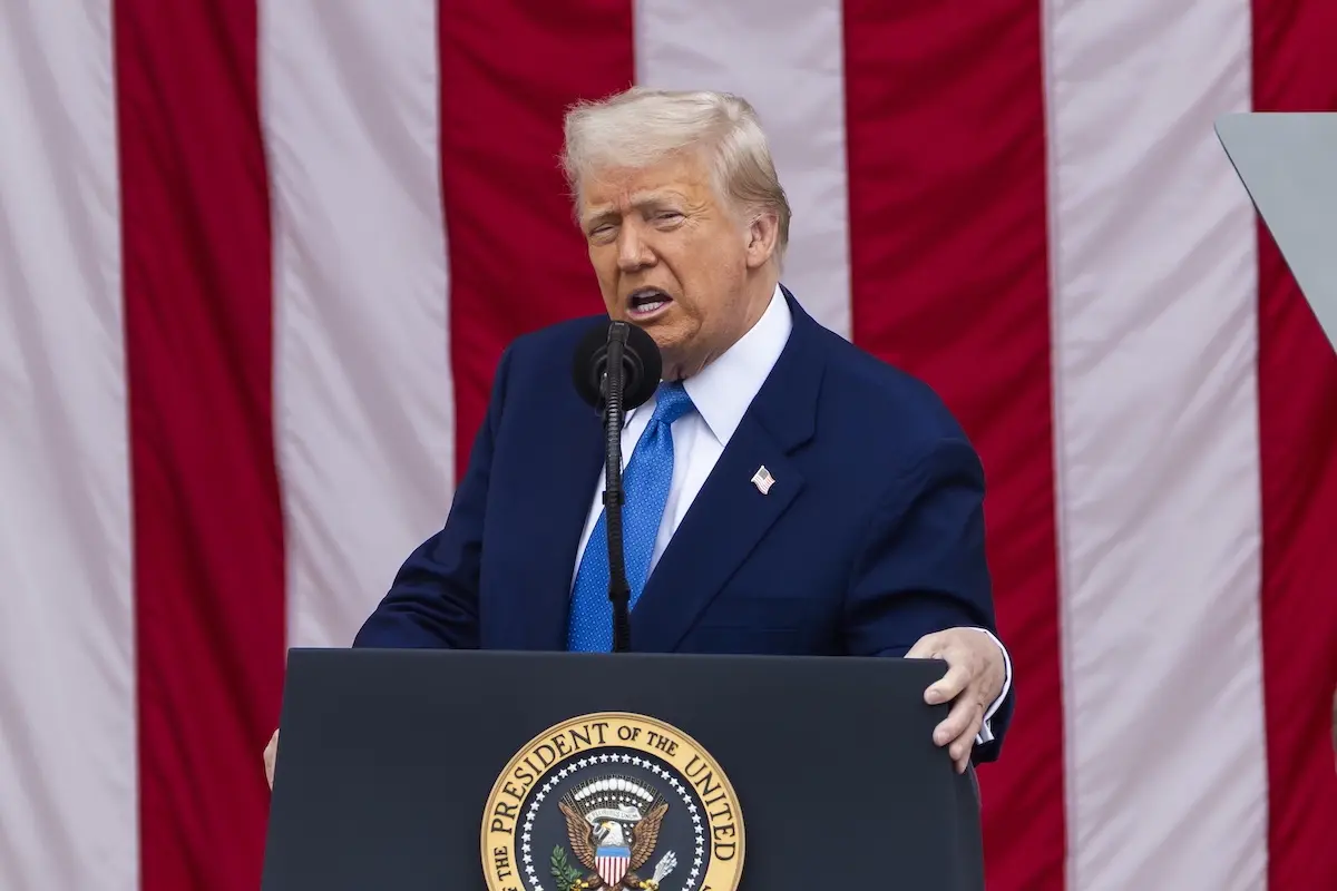 Donald Trump dando un discurso