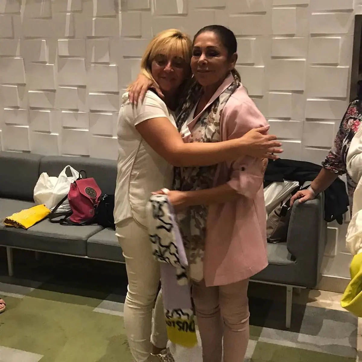 Mari Ángeles e Isabel Pantoja
