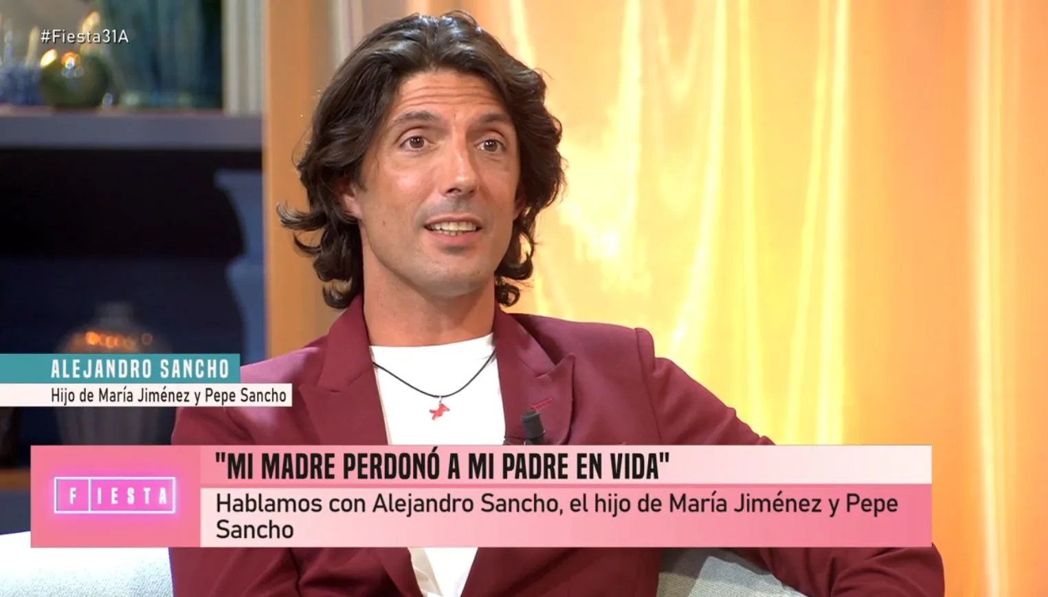 Alejandro, el hijo de María Jiménez, en 'Fiesta'.