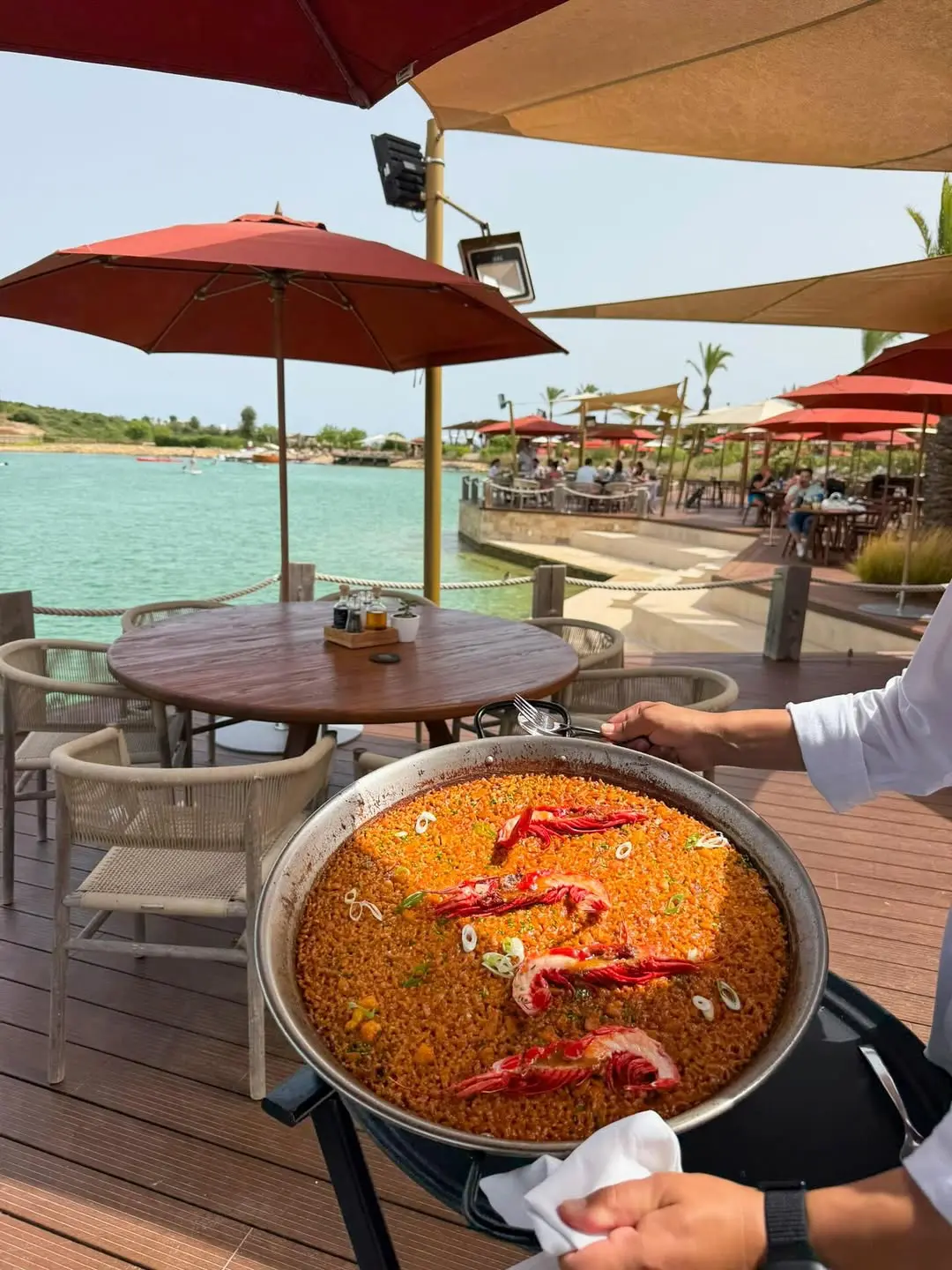Tamara Falcó disfruta de unas relajadas vacaciones en Sotogrande, Cádiz.