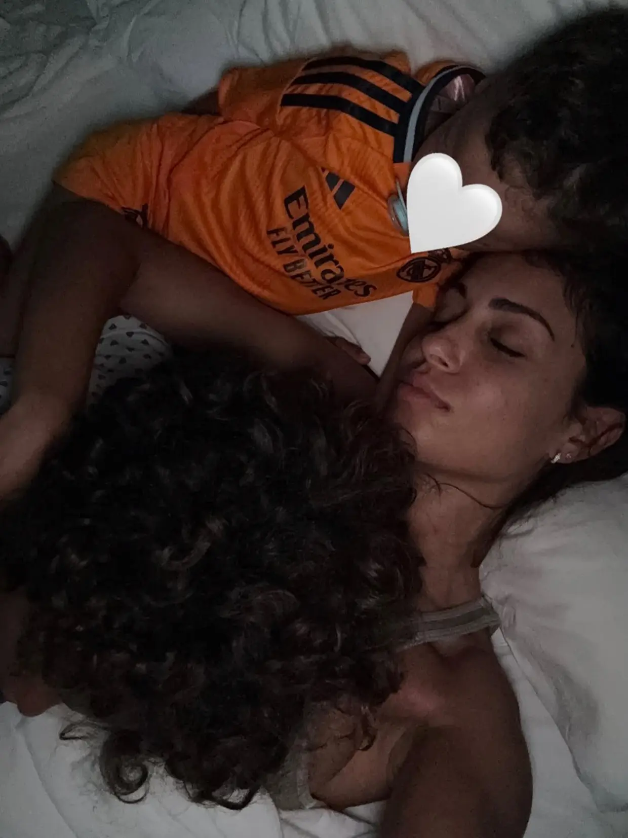 Hiba Abouk de vacaciones con sus hijos