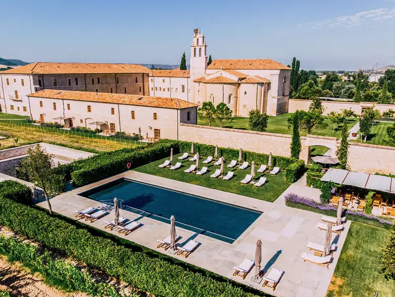 federica hotel 2000 eurs