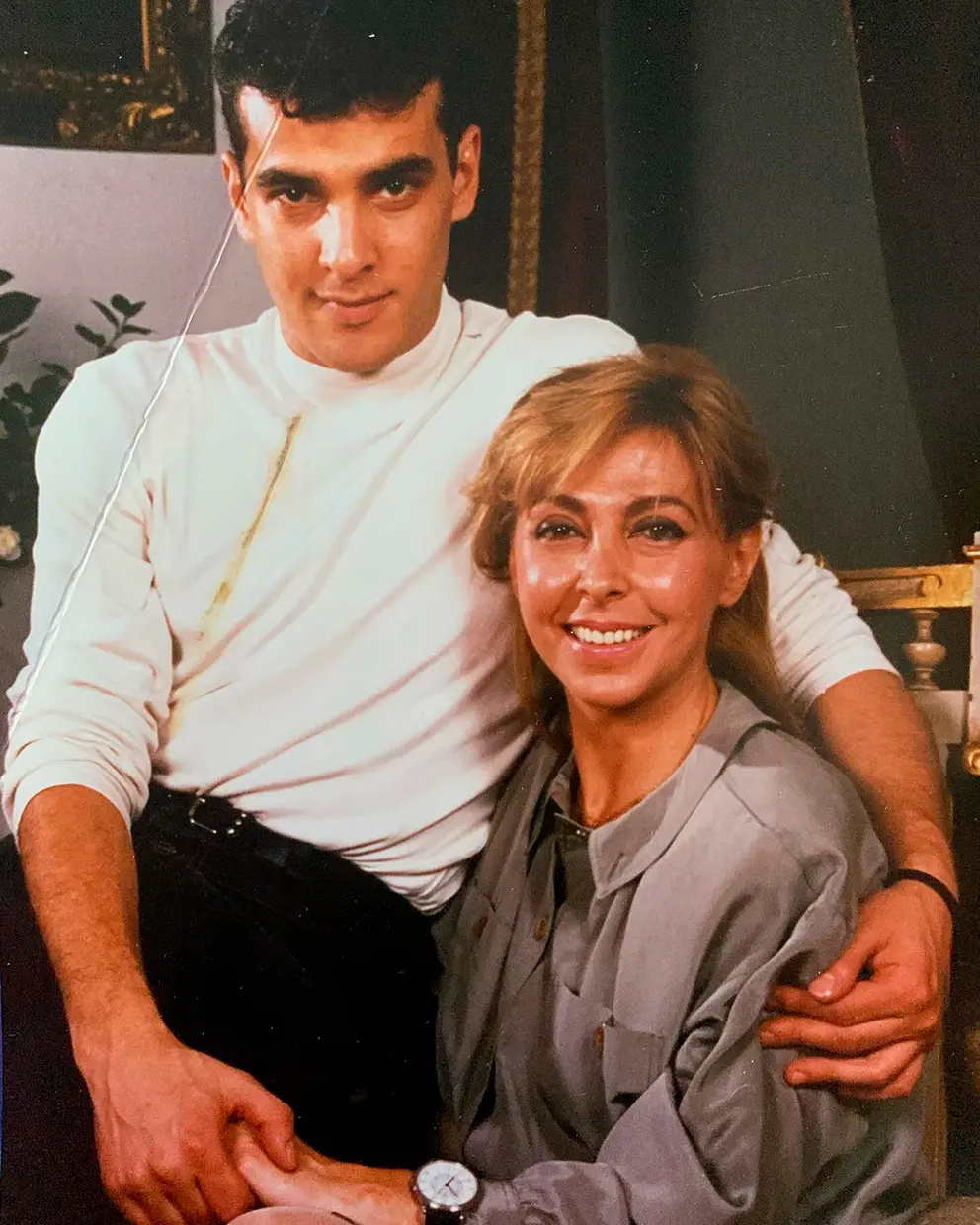 Luis Merlo en una foto de archivo con su madre María Luisa Merlo.
