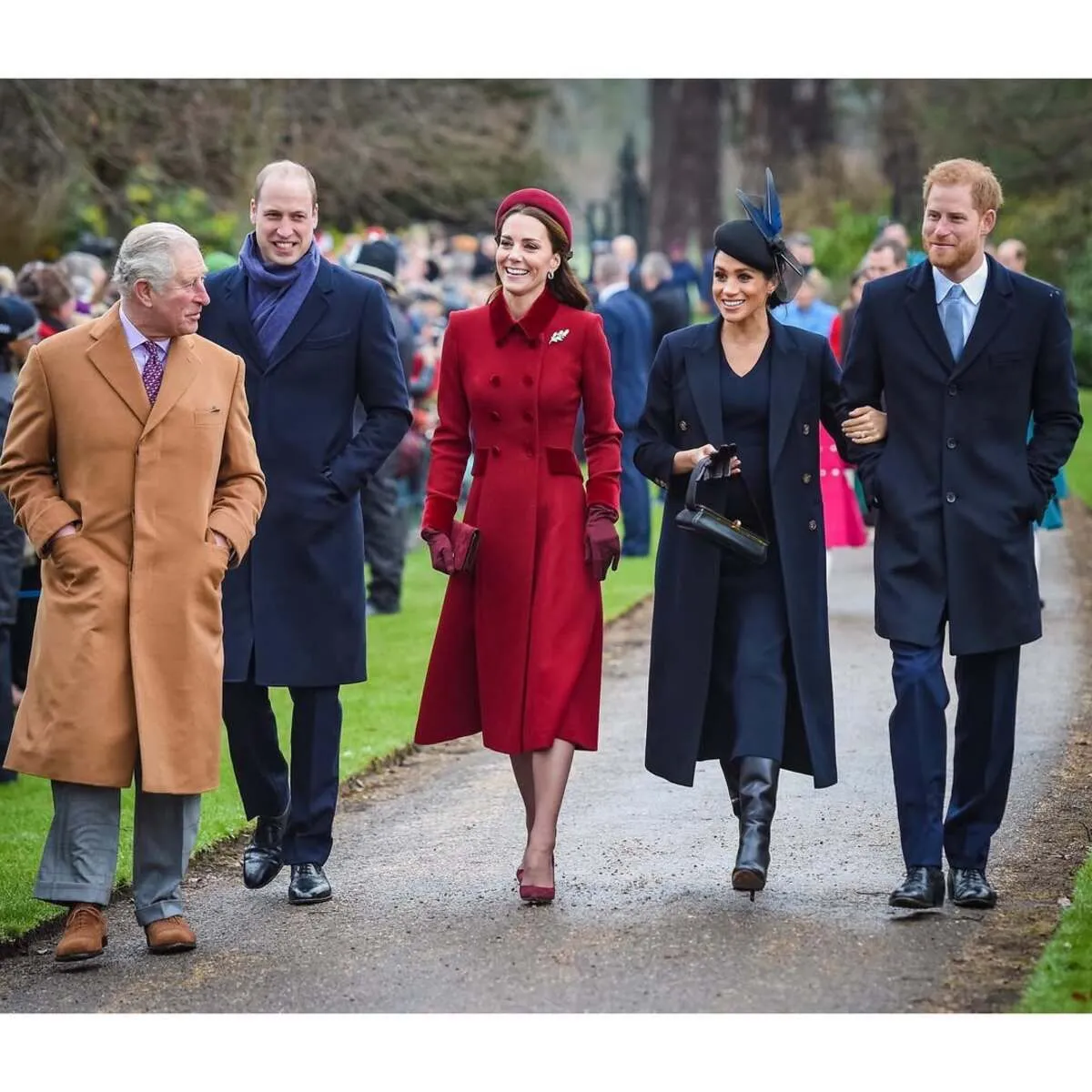 Carlos III, el príncipe Guillermo, Kate Middleton, Meghan Markle y el príncipe Harry