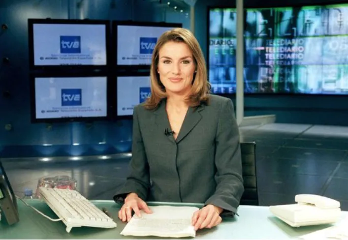 La reina Letizia cuando presentaba el Telediario en TVE.