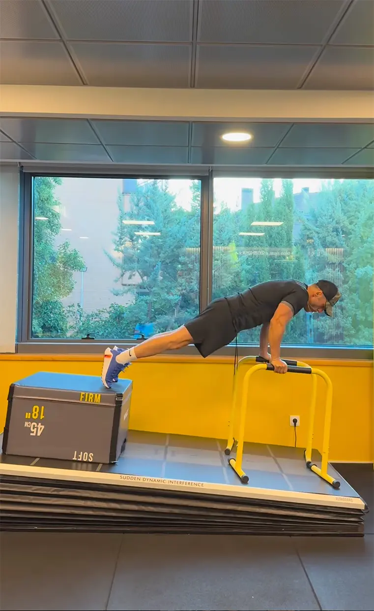 David Bustamante haciendo ejercicio