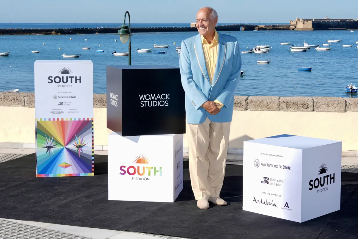 José Luis Moreno presenta su serie 'Toma, Moreno'.