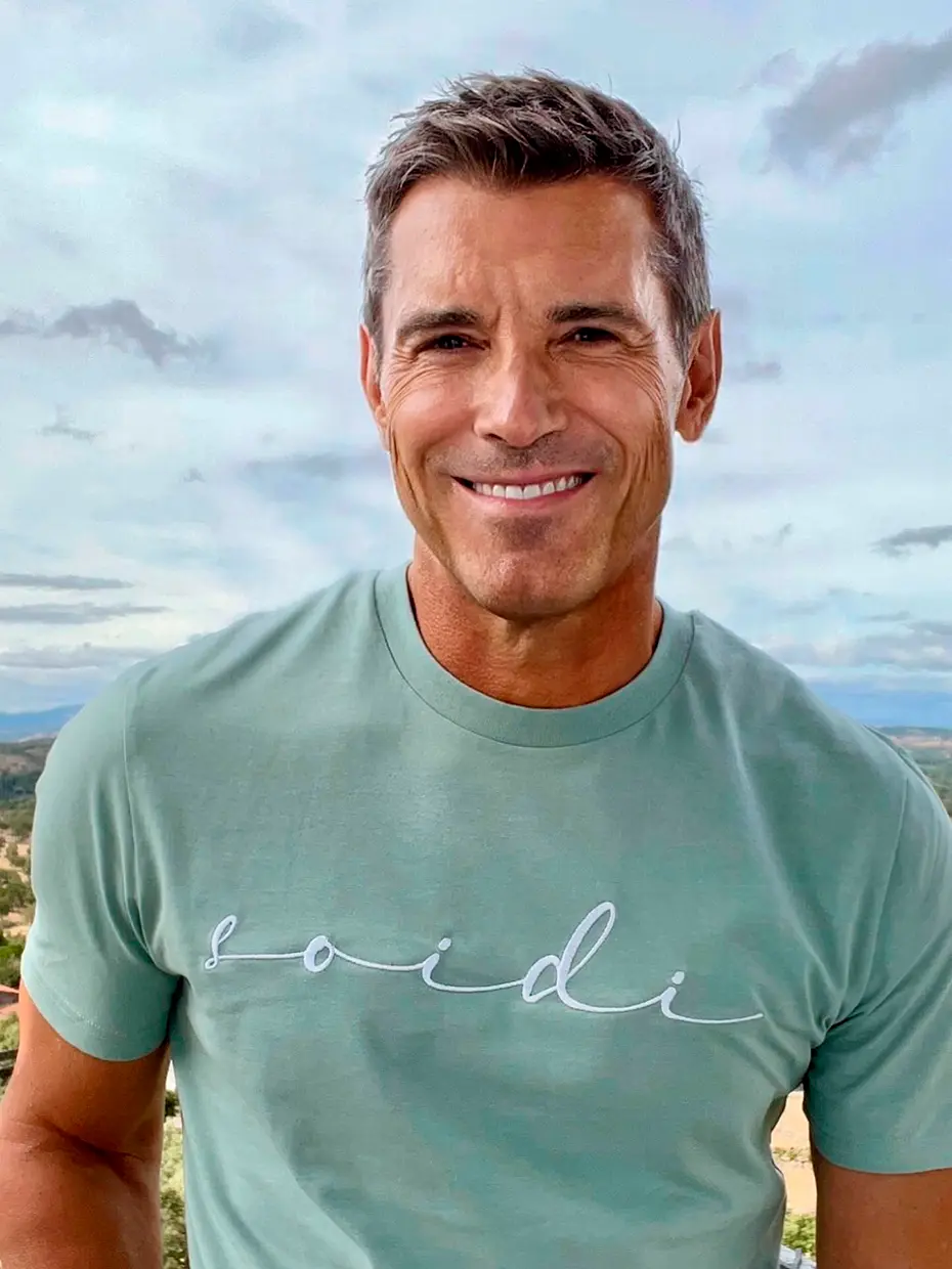 Jesús Vázquez sonriente
