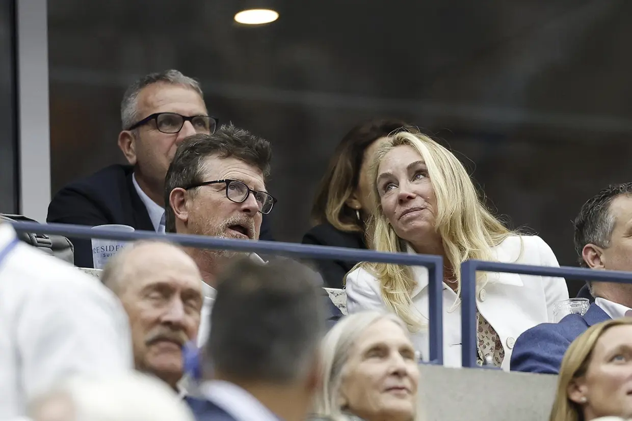 Michael J Fox con su pareja