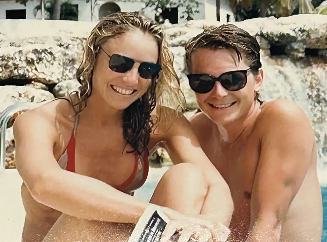 Michael J Fox con su pareja