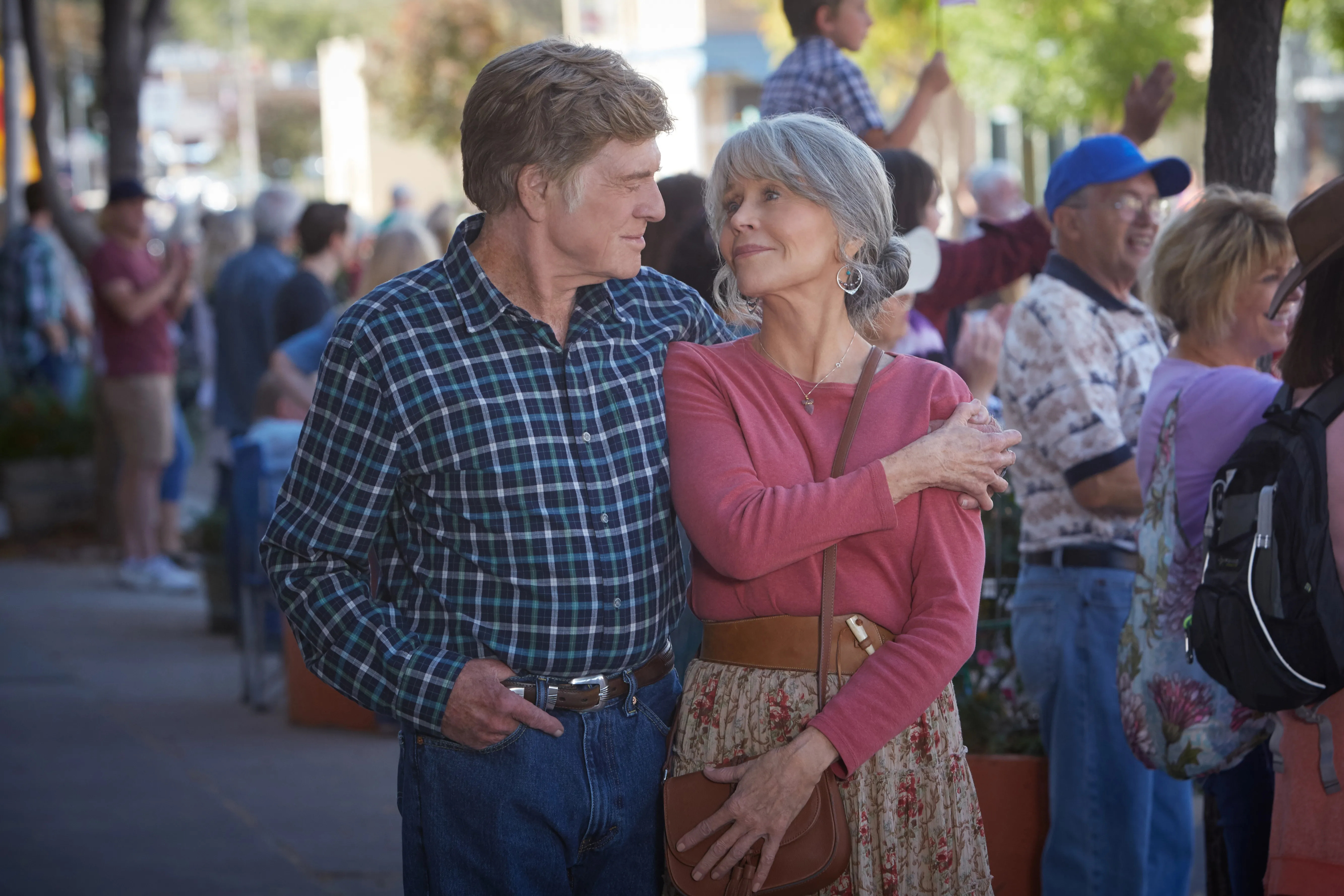 Robert Redford y Jane Fonda en 'Nosotros en la noche'.