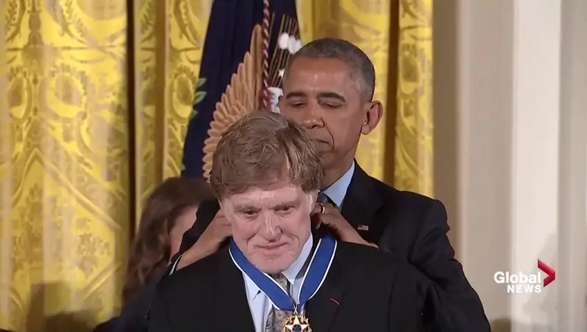 Robert Redford recibe medalla de Barack Obama