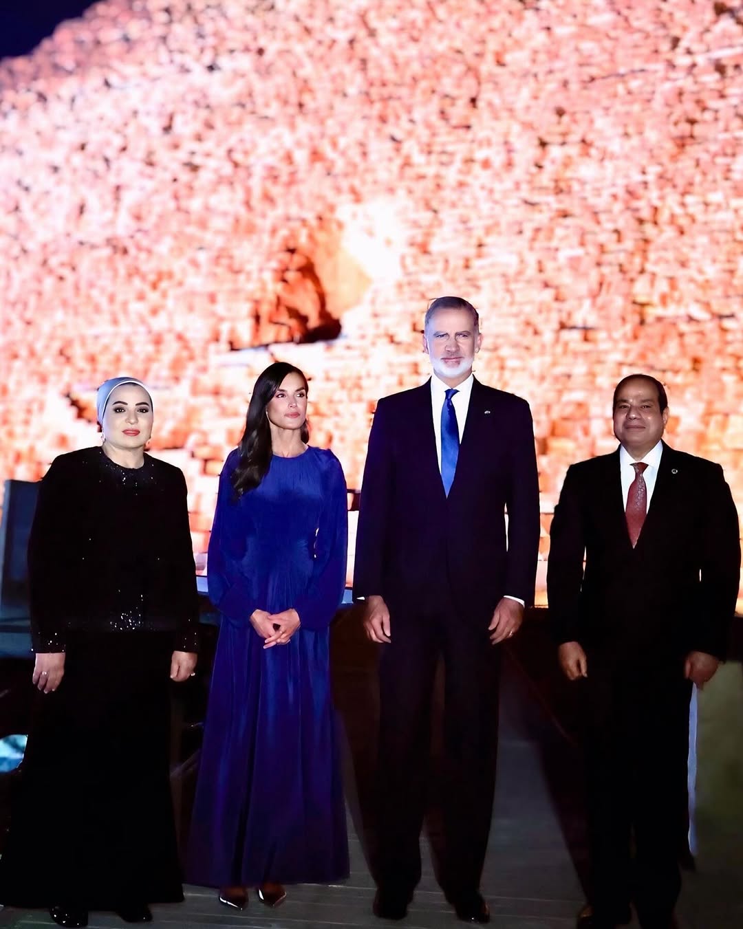 Felipe y Letizia, muy emocionados: las fotos de su visita privada a las pirámides de Giza
