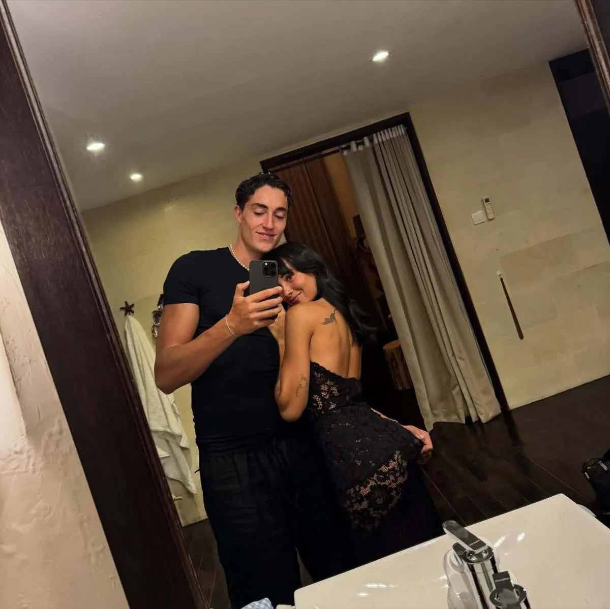 Aitana y Plex