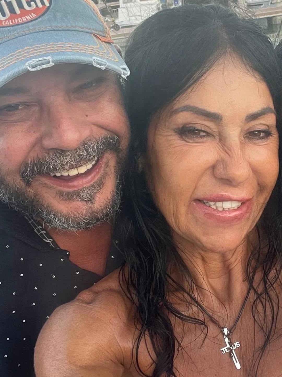 Maite Galdeano ¿enamorada? Así es Carlos, el misterioso hombre que no se separa de ella