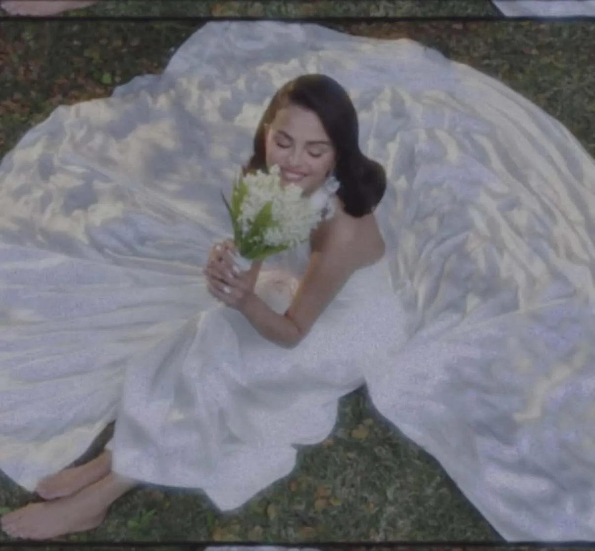 Selena Gómez vestida de novia