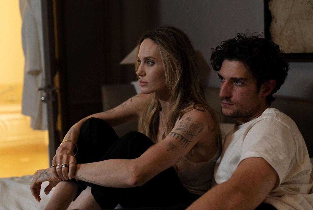 Angelina Jolie en su nueva película, Couture