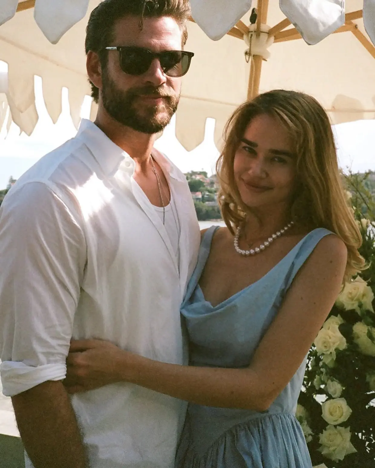 Liam Hemsworth y Gabriella Brooks