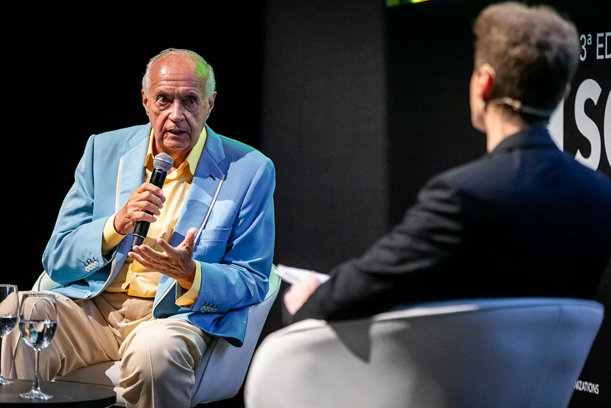 José Luís Moreno durante una entrevista