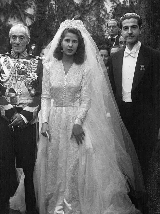 Barbara Mirjan futura mujer de Cayetano Martínez de Irujo tiaras