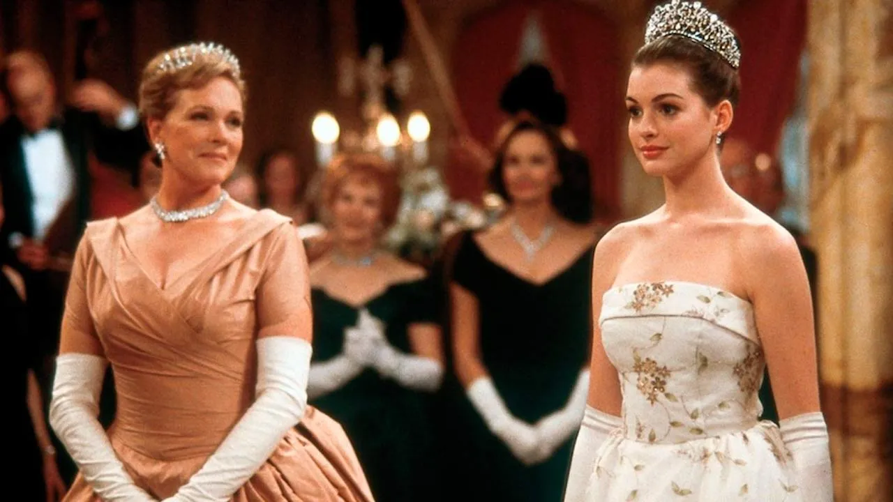 Julie Andrews y Anne Hathaway en 'Princesa por sorpresa'.