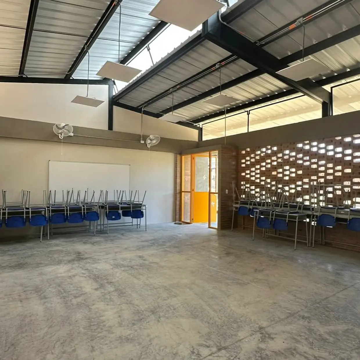 Escuela construida por la fundación de Shakira