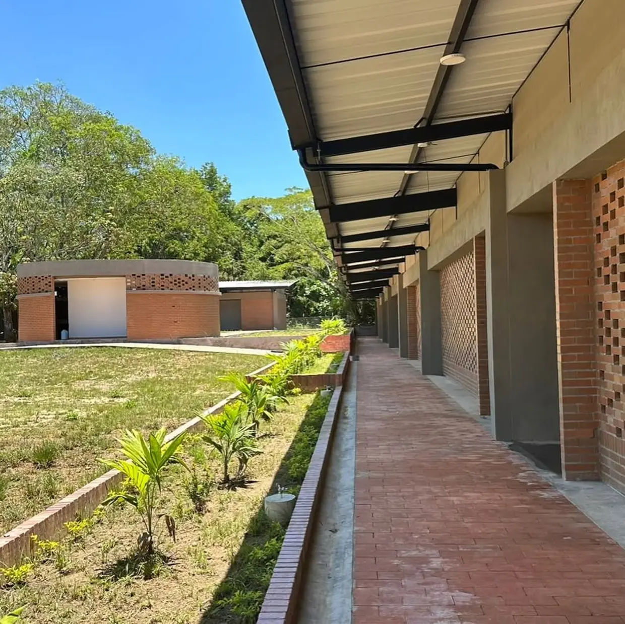 Escuela construida por la fundación de Shakira